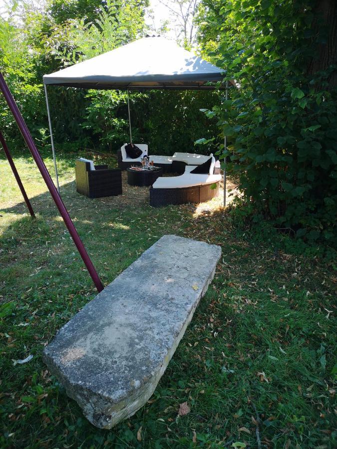 L'Ame Des Hospitaliers Bed & Breakfast Courteuil Exterior photo